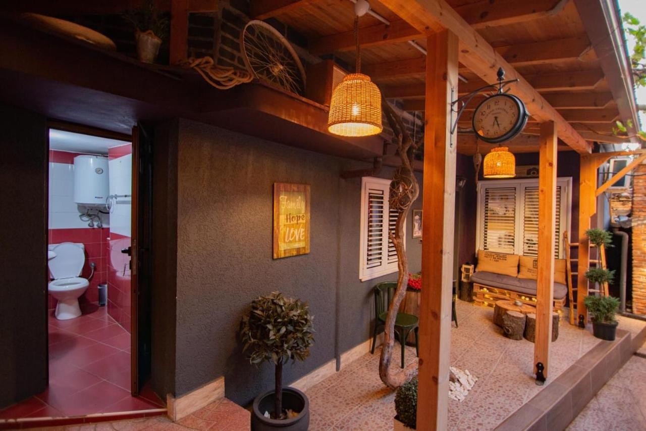 Villa Elezi Korce Exteriér fotografie